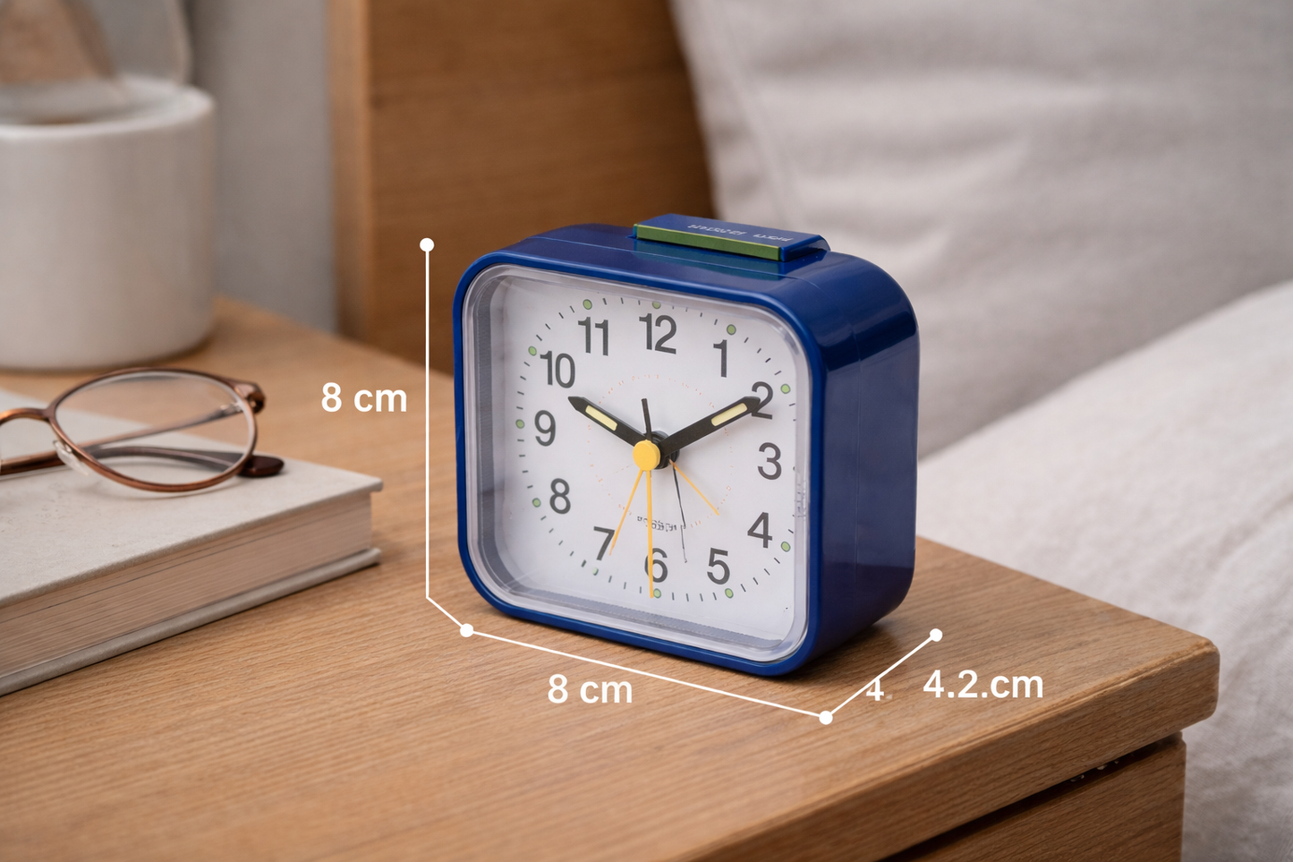 Silent Alarm Clock with Night Light and Snooze Function, Analog Display