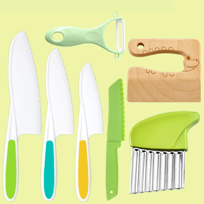Children's Kitchen Tool Set with Safe Design