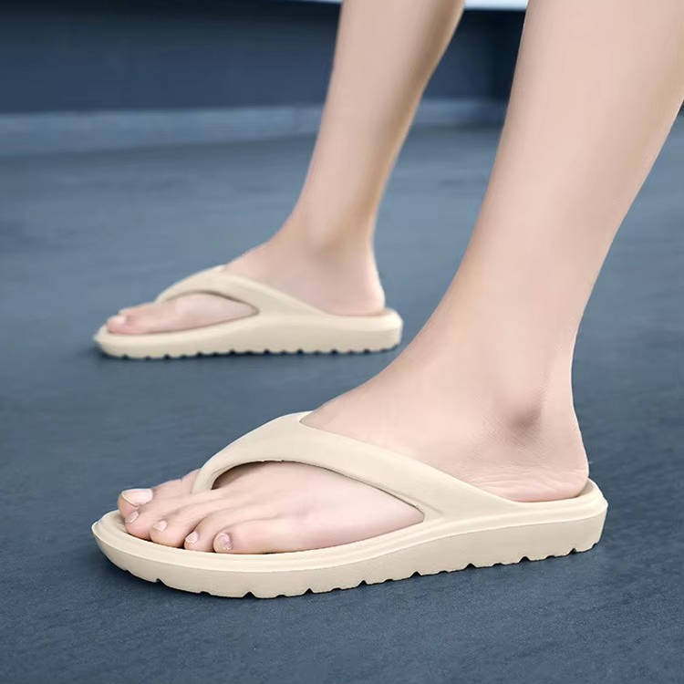 Women's Arch Support Flip Flops with Cushioned Sole for Summer Wear
