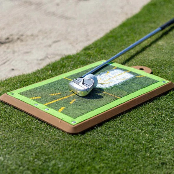 Chipping Golf Training Swing Detection Mat with Visual Feedback