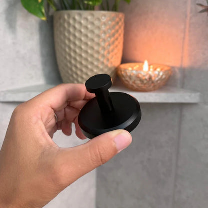 Suction Hooks for Wall Mounting