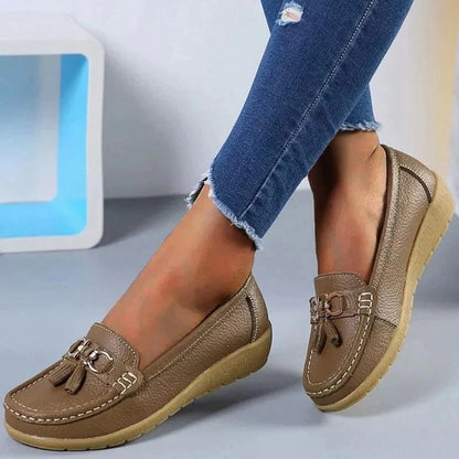 Women’s Leather Loafers with Insole Curve Design