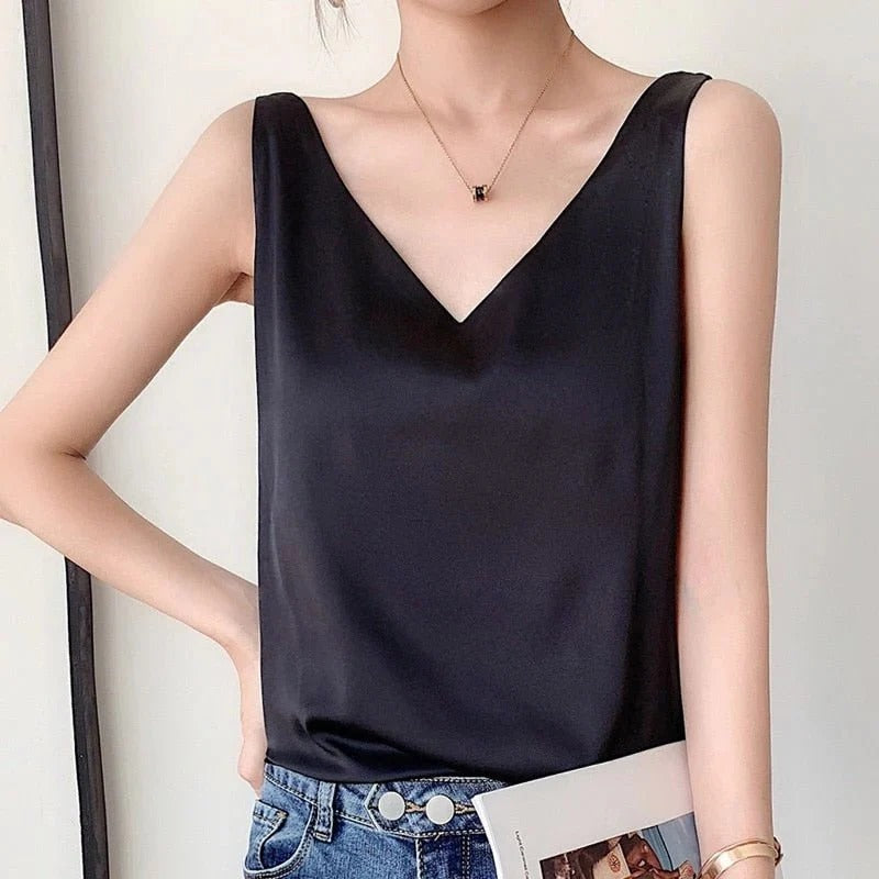Women’s Plain Sleeveless Tank Top for Layering
