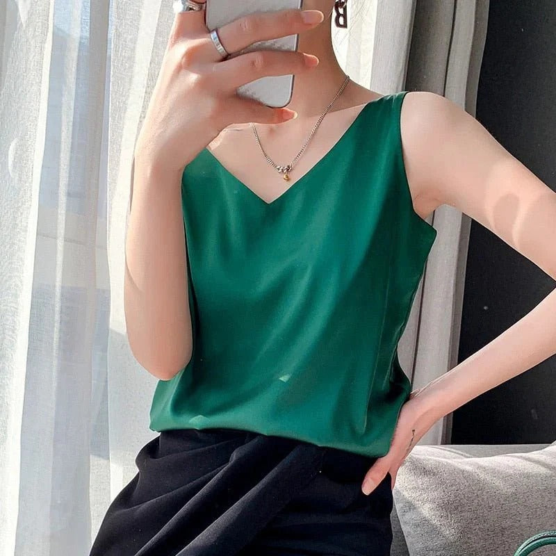 Women’s Plain Sleeveless Tank Top for Layering