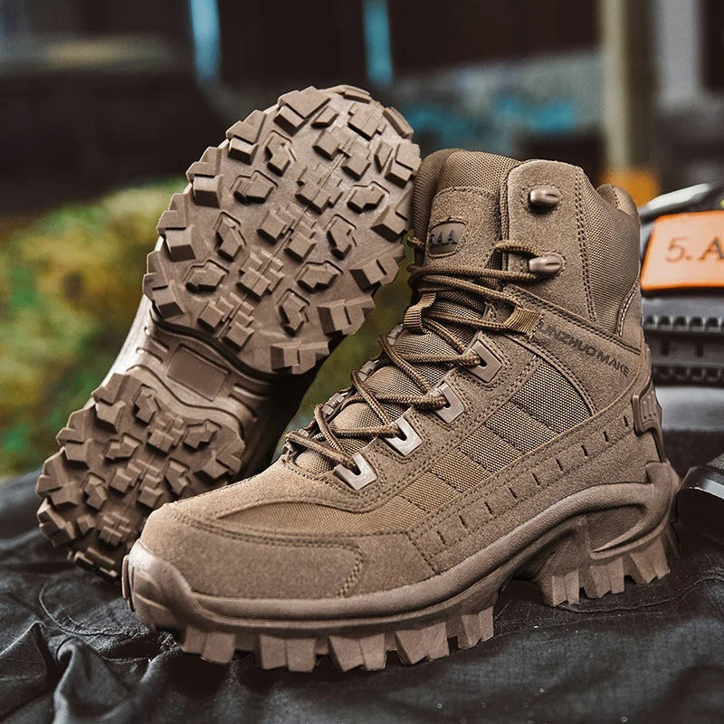 Men’s Insulated Tactical Winter Boots with Warm Lining and Rugged Grip