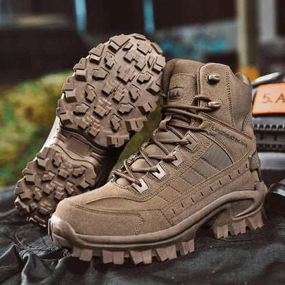 Men’s Insulated Tactical Winter Boots with Warm Lining and Rugged Grip
