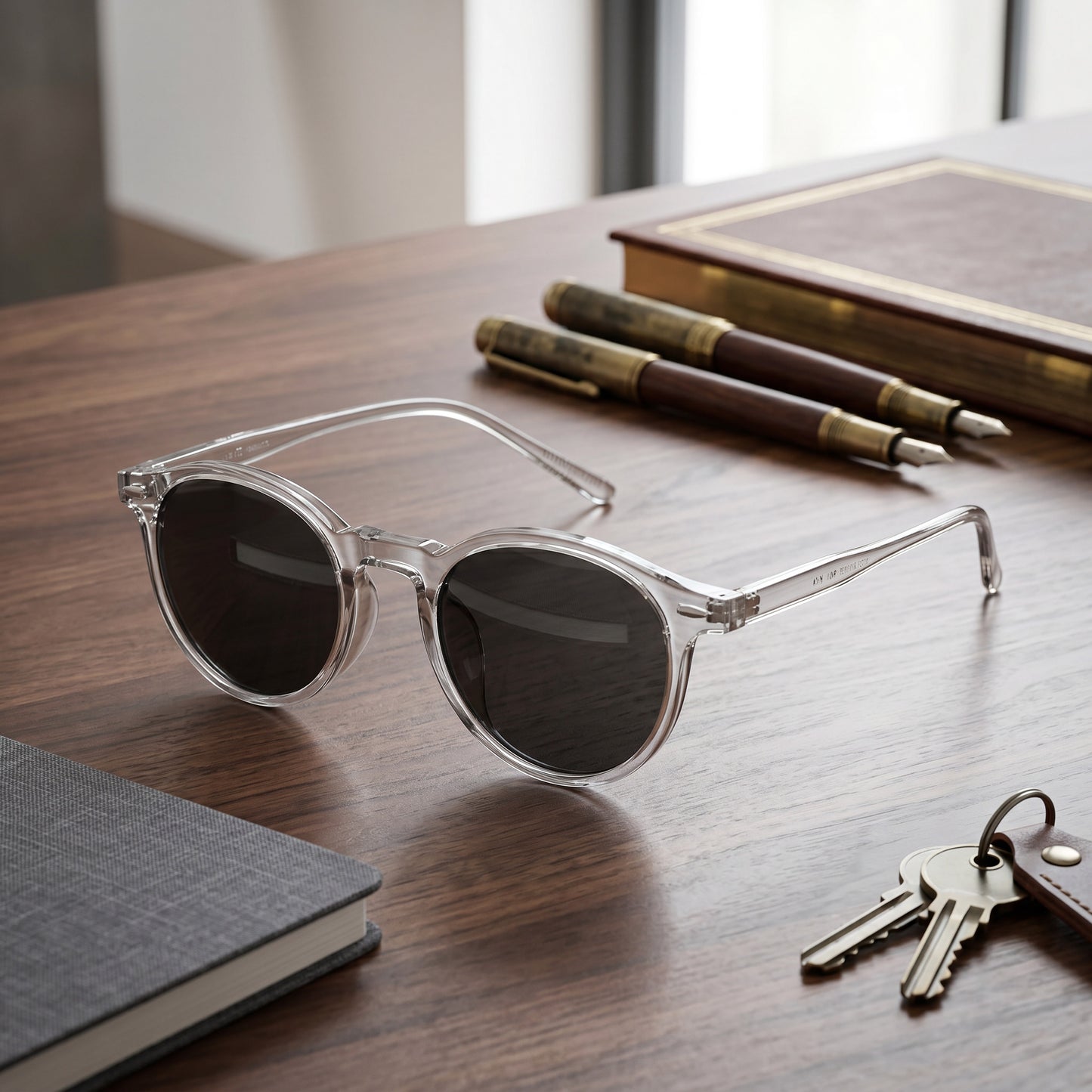 Round Tortoiseshell Sunglasses with Polycarbonate Frame and Decorative Lenses