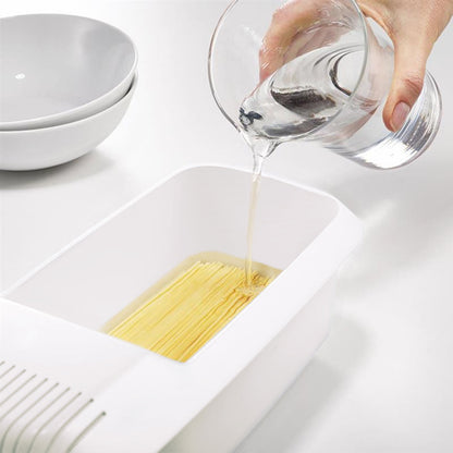 All-in-One Microwave Pasta Cooker with Built-In Strainer for Vegetables and Spaghetti